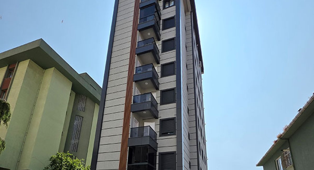 Petrol İş Mahallesi Mimar Sokak No 7 Eda Erdem Apartmanı No :7
135 M2 Brüt 105 M2 Net, 9 Adet Tek Daire Üzerine, Kapalı Otoparklı, Toplam Arsa 500 M2