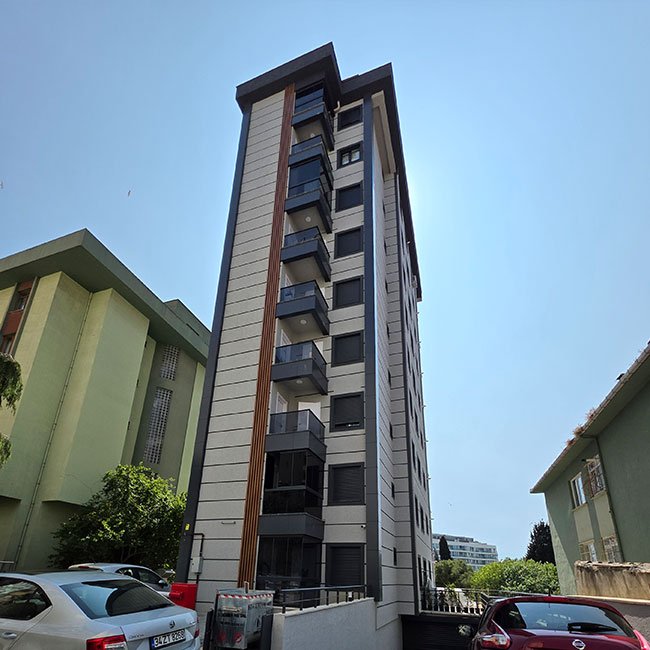 Petrol İş Mahallesi Mimar Sokak No 7 Eda Erdem Apartmanı No :7
135 M2 Brüt 105 M2 Net, 9 Adet Tek Daire Üzerine, Kapalı Otoparklı, Toplam Arsa 500 M2